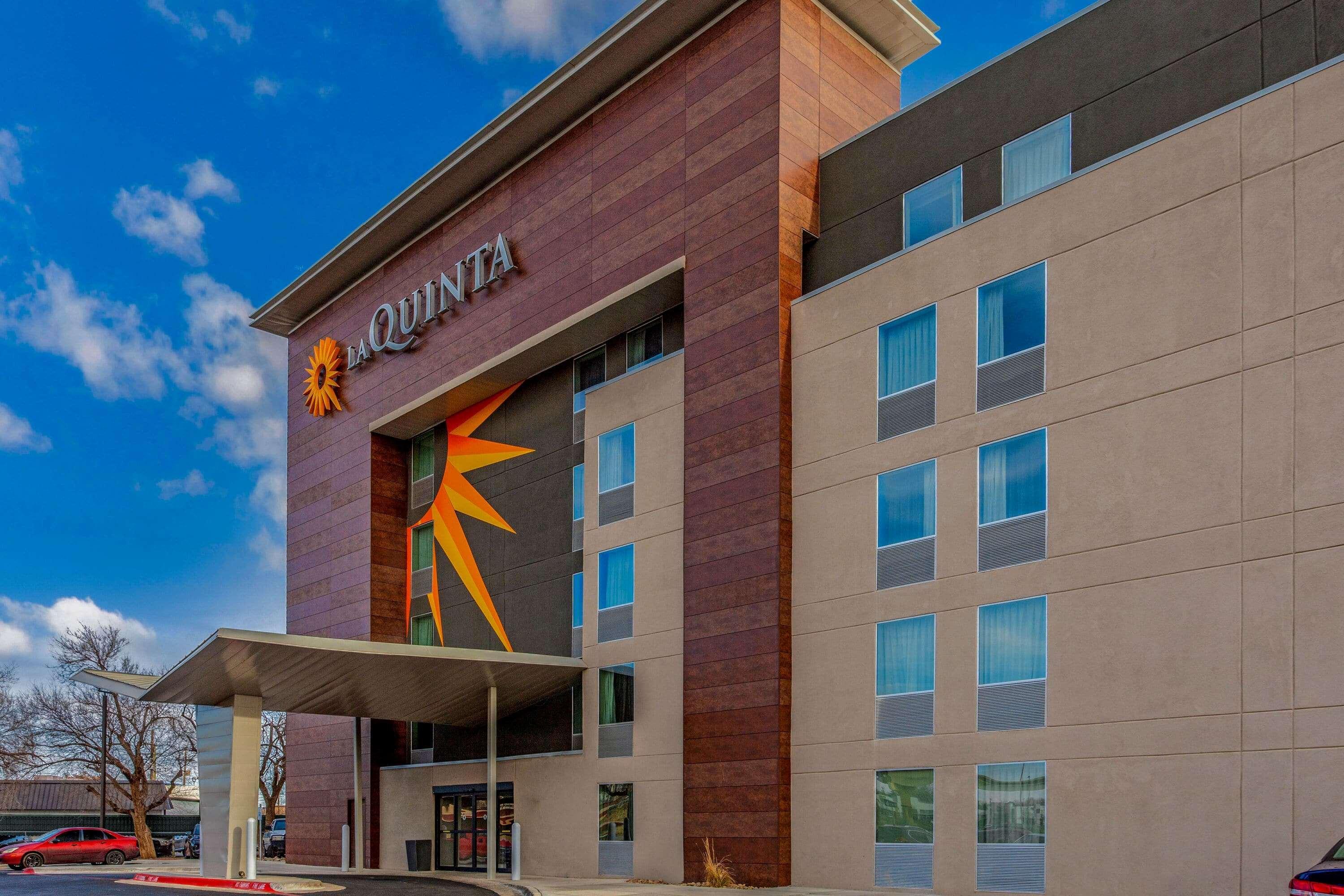 Hotel La Quinta By Wyndham Lubbock West Medical Center Extérieur photo