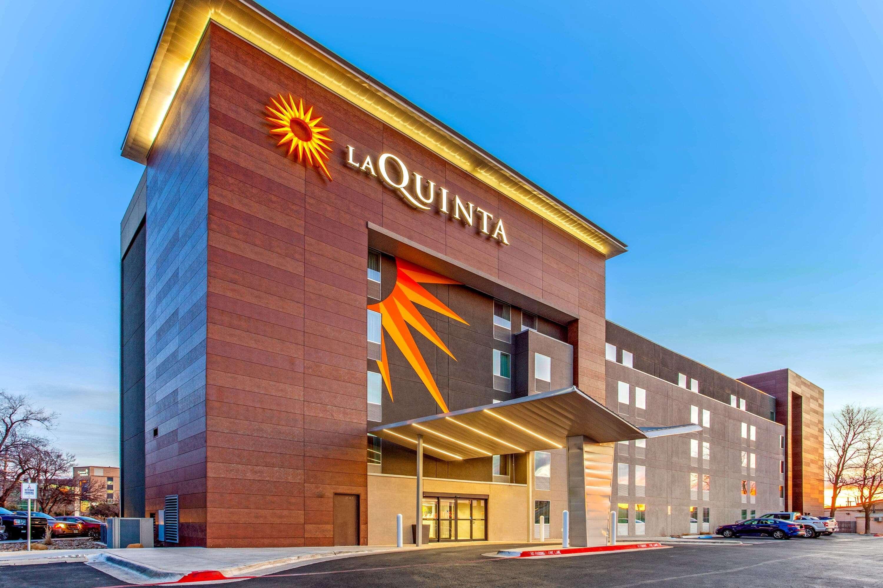 Hotel La Quinta By Wyndham Lubbock West Medical Center Extérieur photo