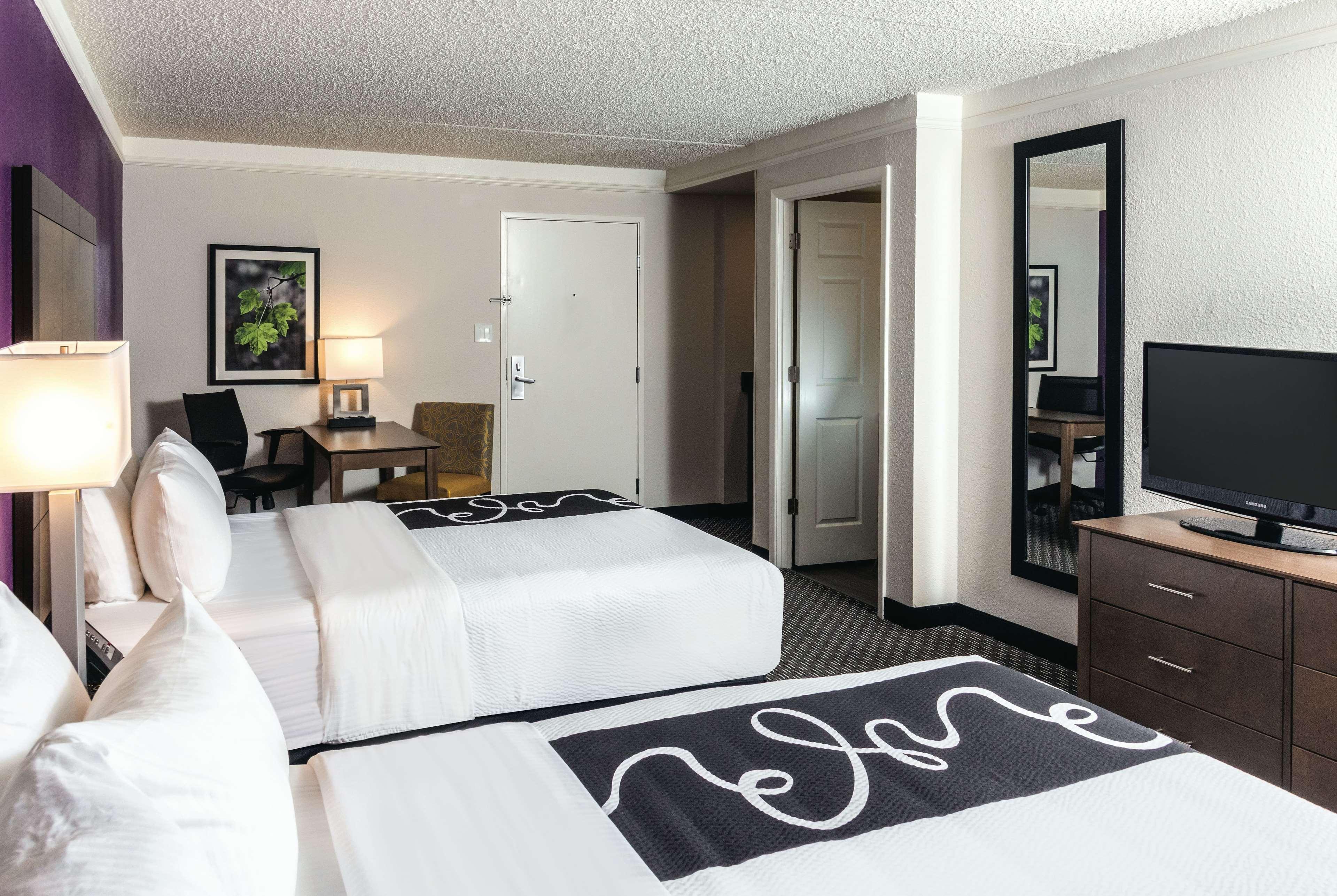 Hotel La Quinta By Wyndham Lubbock West Medical Center Extérieur photo