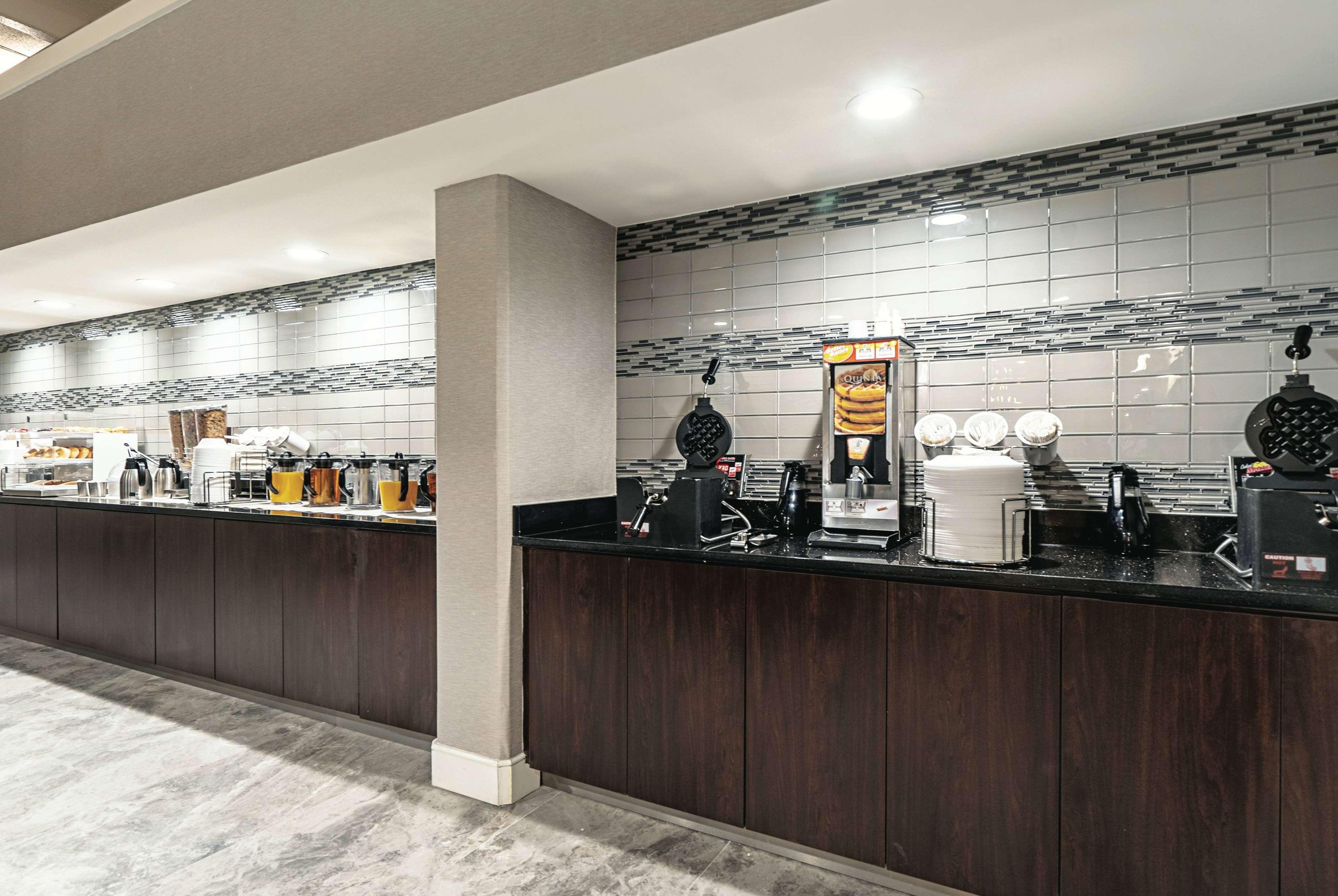 Hotel La Quinta By Wyndham Lubbock West Medical Center Extérieur photo