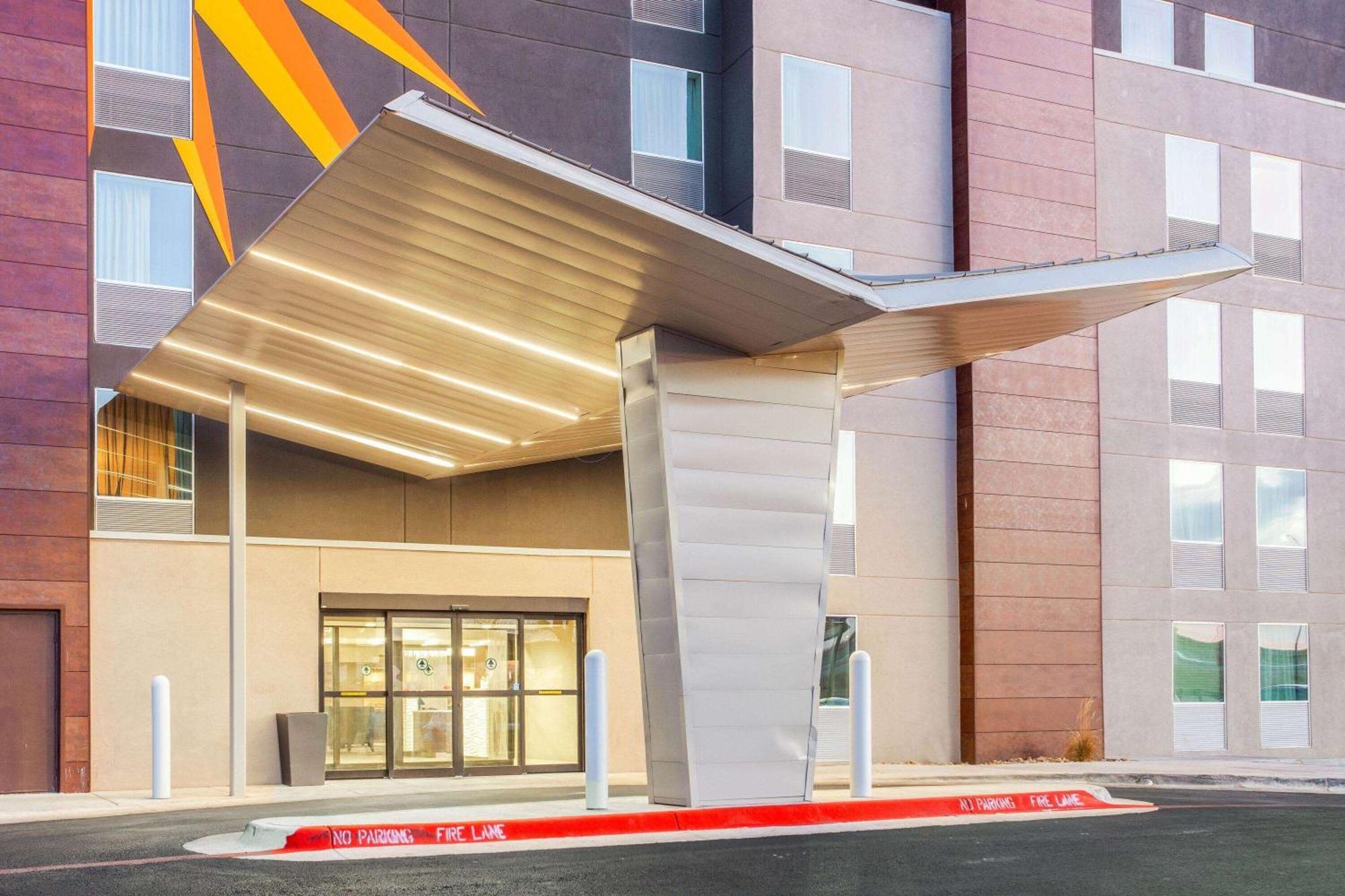 Hotel La Quinta By Wyndham Lubbock West Medical Center Extérieur photo