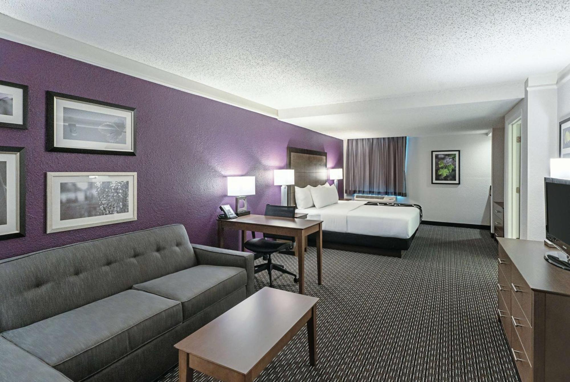 Hotel La Quinta By Wyndham Lubbock West Medical Center Extérieur photo