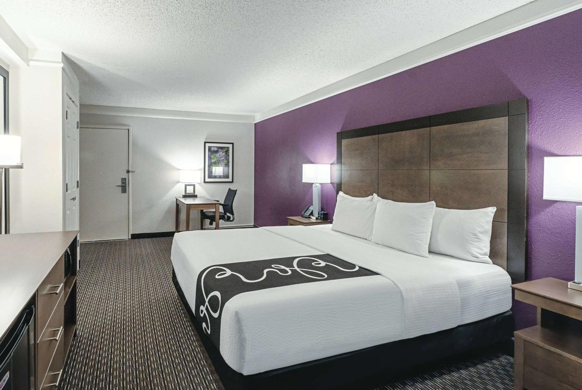 Hotel La Quinta By Wyndham Lubbock West Medical Center Extérieur photo